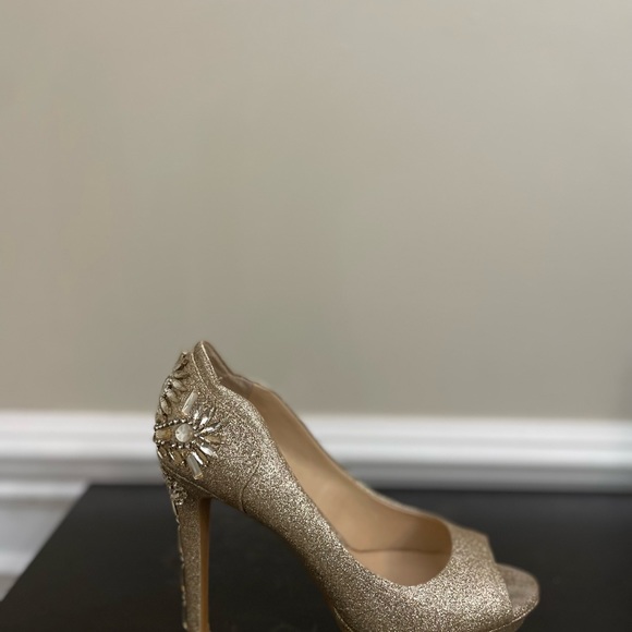 Gianni Bini Champange Heels - Picture 3 of 3